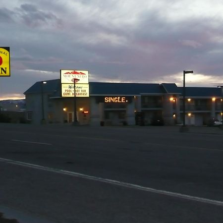 National 9 Mount Nebo Motel Nephi Exterior photo